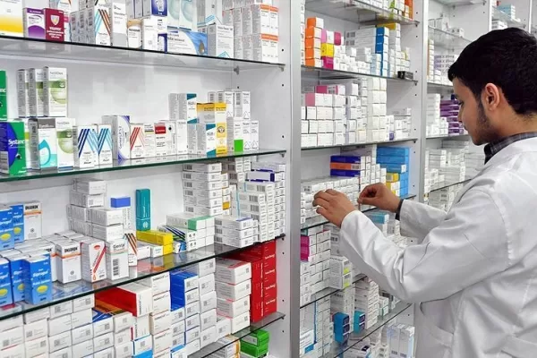 RUYADA ECZACI GÖRMEK