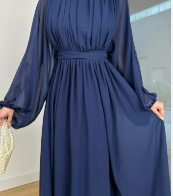 RUYADA ELBİSE KOLU GÖRMEK