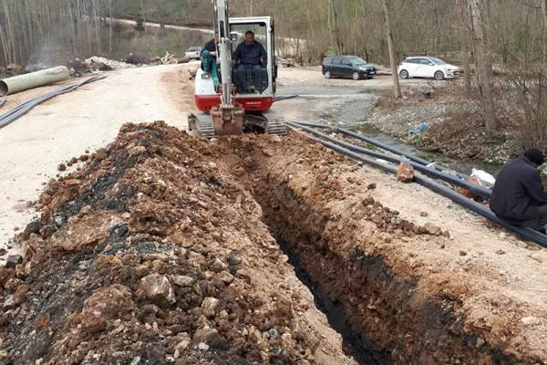 RUYADA HENDEK GÖRMEK