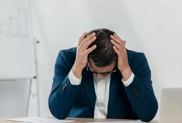 RUYADA   İFLÂS   GÖRMEK