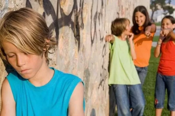 RUYADA   İSTİHZA  (Alay  etmek) GÖRMEK