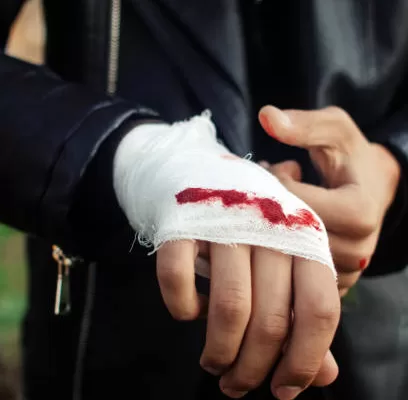 RUYADA  KAN AKACAK DERECEDE VURMAK GÖRMEK