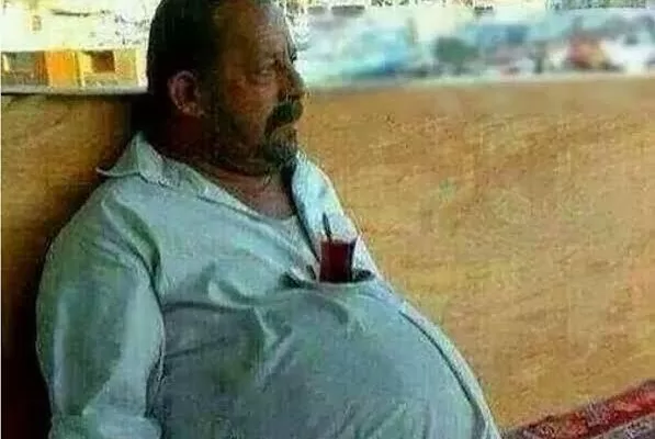 RUYADA  KARIN GÖRMEK