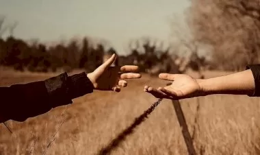 RUYADA   KAVUŞMAK GÖRMEK