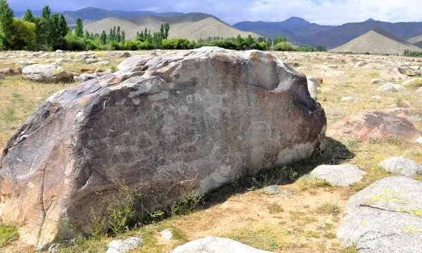 RUYADA   KAYA GÖRMEK