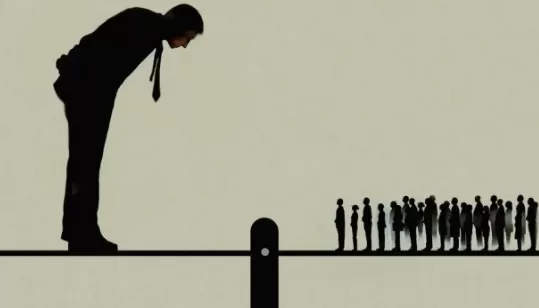 RUYADA   KİBİR GÖRMEK