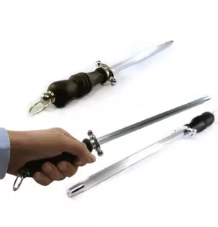 RUYADA   KILIÇ  BİLEYİCİ GÖRMEK