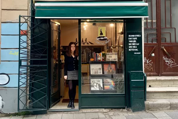 RUYADA  KÜÇÜK DÜKKAN GÖRMEK