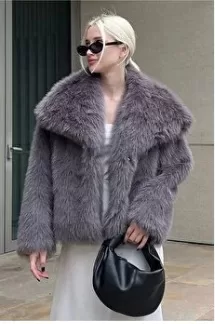 RUYADA   KÜRK GÖRMEK