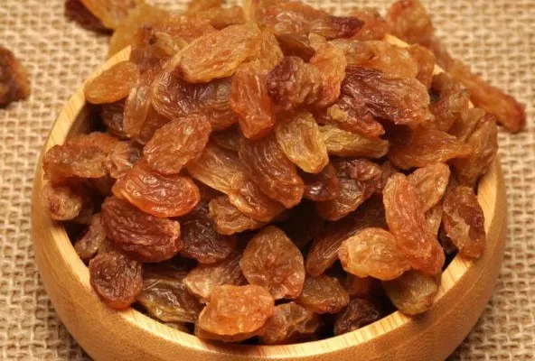 RUYADA   KURU  ÜZÜM GÖRMEK