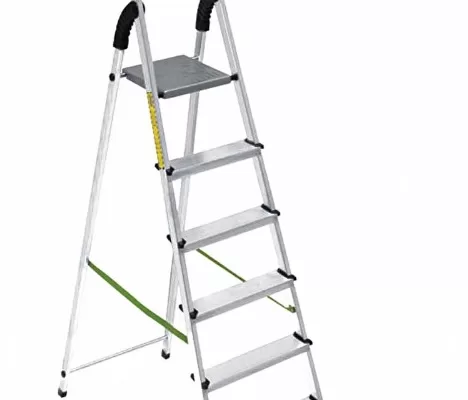 RUYADA   MERDİVEN GÖRMEK