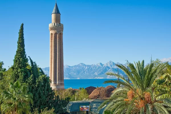 RUYADA  MİNARE GÖRMEK