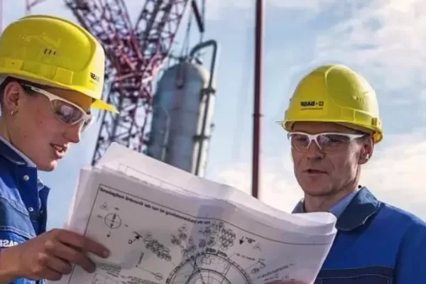 RUYADA  MÜHENDİS GÖRMEK