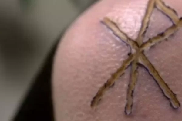 RUYADA   MÜHÜRLEMEK GÖRMEK