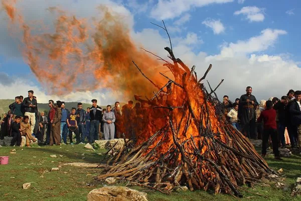 RUYADA   NEVRUZ GÖRMEK