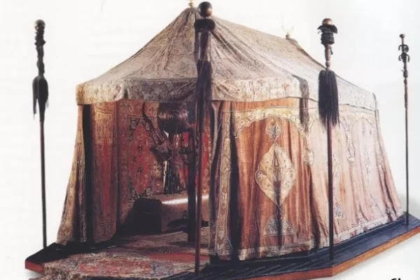 RUYADA   PADİŞAH  ÇADIRI GÖRMEK