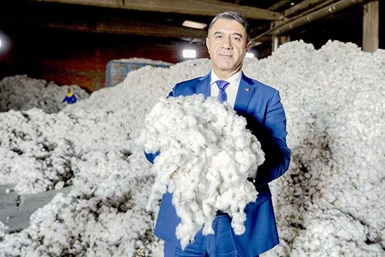 RUYADA  PAMUK SATICISI GÖRMEK