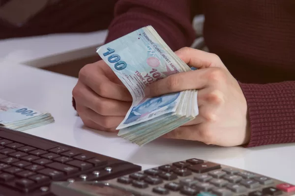 RUYADA   PEŞİN  PARA GÖRMEK