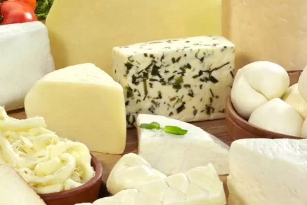 RUYADA   PEYNİR GÖRMEK