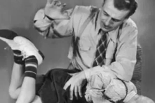 RUYADA  ŞAMARLAMAK GÖRMEK