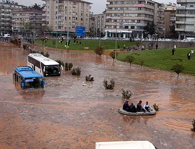 RUYADA   SEL GÖRMEK