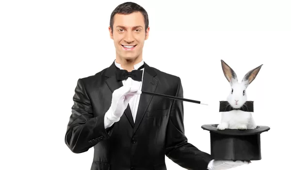 RUYADA  SİHİRBAZ GÖRMEK