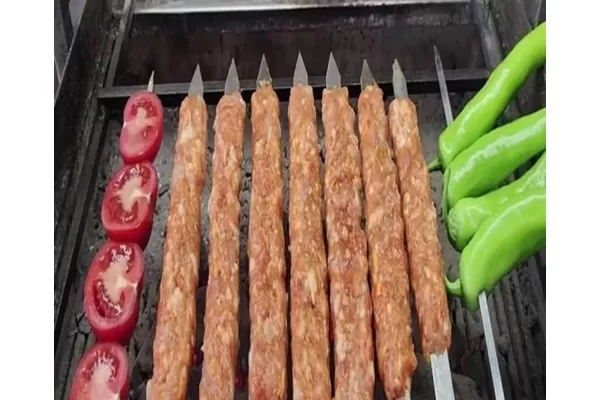 RUYADA   ŞİŞ  KEBAP GÖRMEK