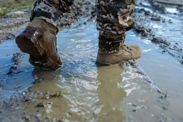 RUYADA  SULU ÇAMUR GÖRMEK