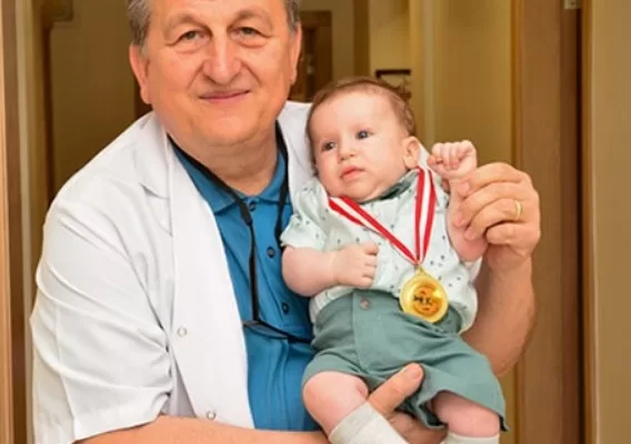 RUYADA  SÜNNETÇİ GÖRMEK