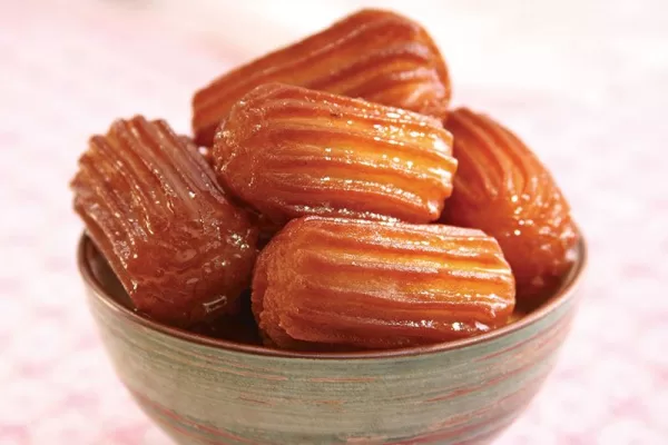 RUYADA  TATLI GÖRMEK