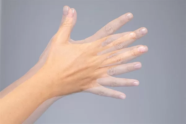 RUYADA   TİTREMEK GÖRMEK