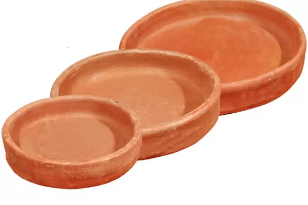 RUYADA   TOPRAK  ÇANAK GÖRMEK