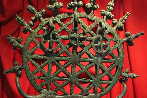 RUYADA  TUNÇ YAPAN GÖRMEK