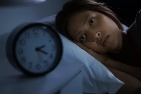 RUYADA   UYANIK  DURMAK GÖRMEK