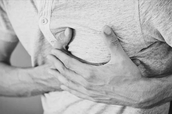 RUYADA   YÜREK  ÇARPMASI GÖRMEK