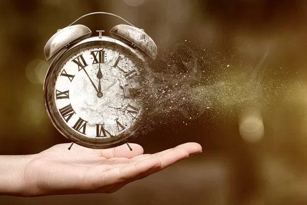 RUYADA   ZAMAN GÖRMEK