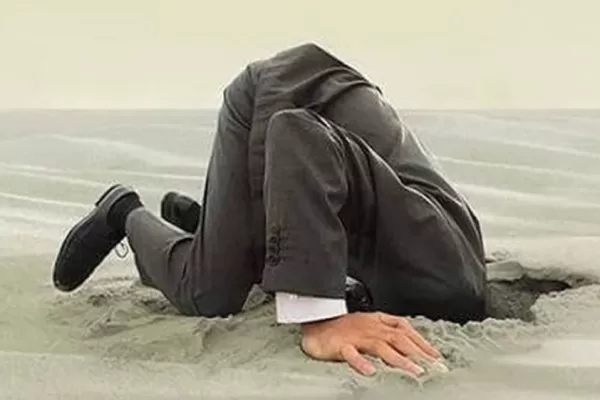 RÜYADA AHMAKLIK GÖRMEK