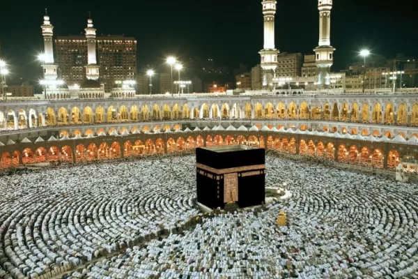 RUYADA  BEYTULLAH GÖRMEK