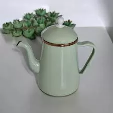 RUYADA ÇAY  İBRİĞİ GÖRMEK