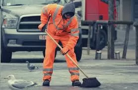 RUYADA ÇÖPÇÜ GÖRMEK