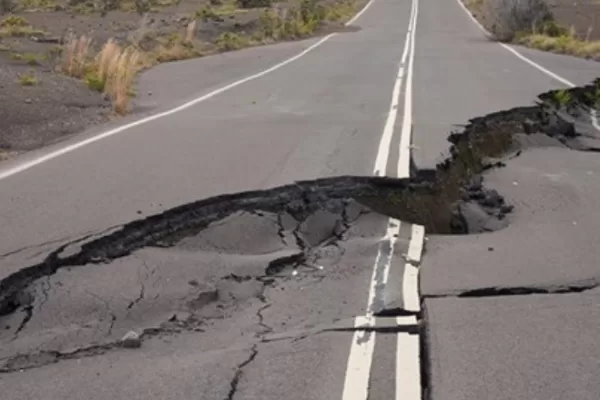 RUYADA  ZELZELE GÖRMEK