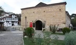 RUYADA DEVE  HANI GÖRMEK